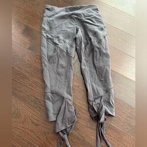 Lululemon leggings with side tie size 6